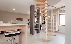Ravelin Apartments